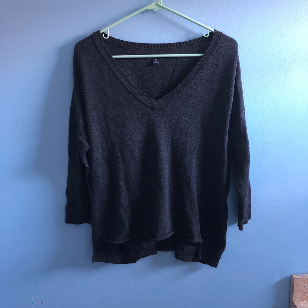 American Eagle Easy V Neck Sweater